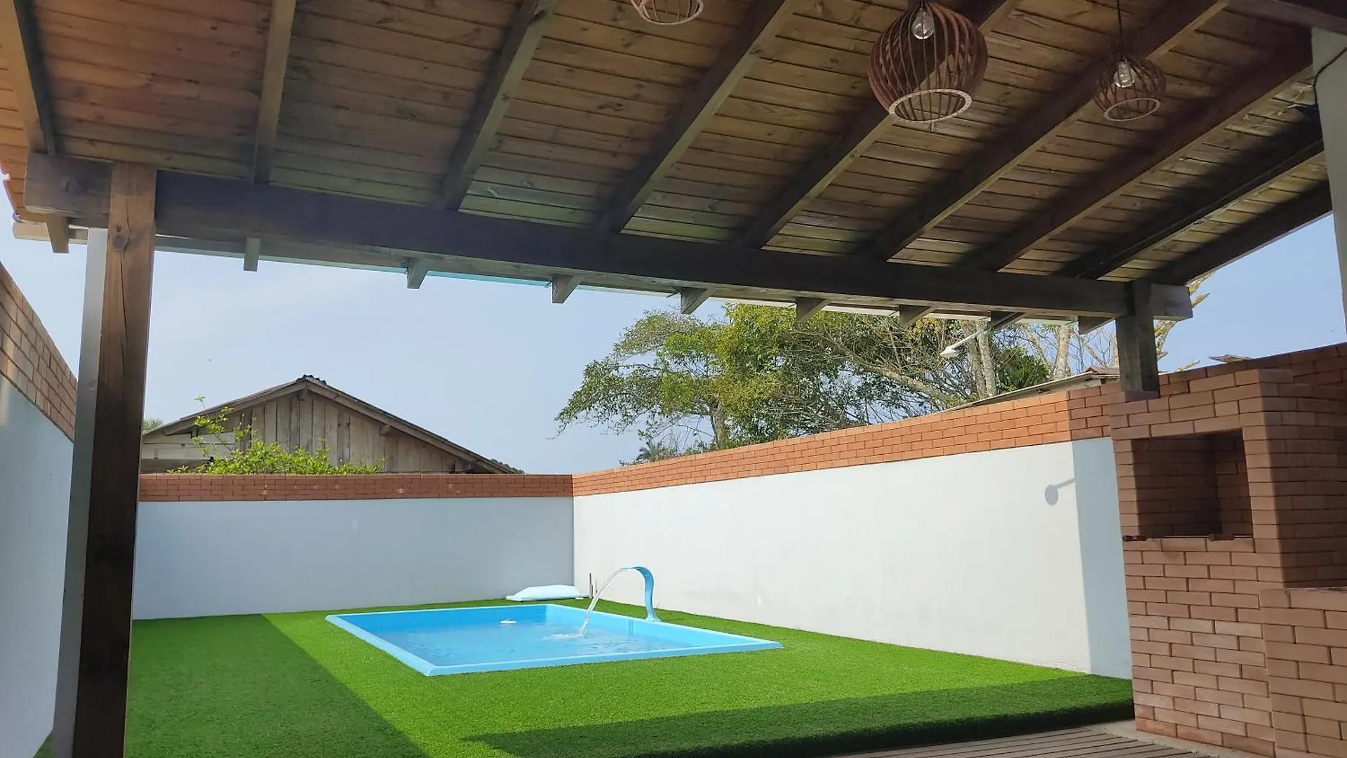 Casa Na Praia Com Piscina 발네아리우 바하두술 브라질