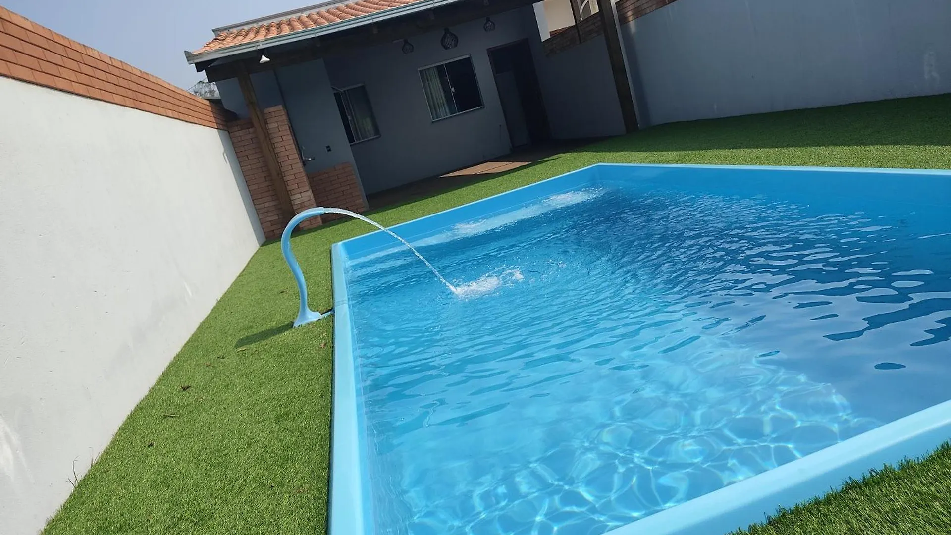 펜션 Casa Na Praia Com Piscina 발네아리우 바하두술